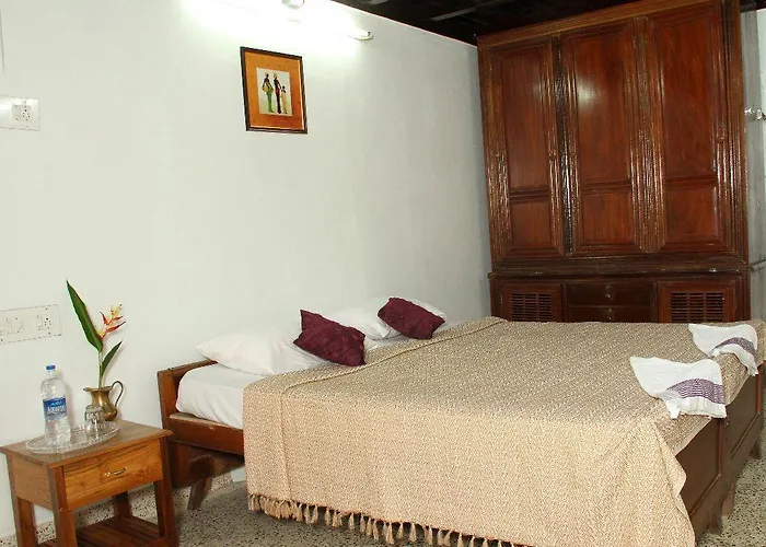 Queens Hotel Kozhikode