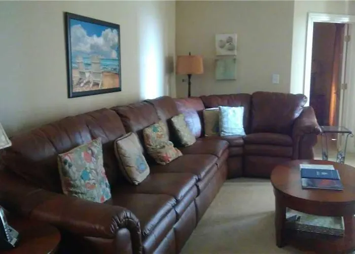 Royale Palms Condominiums Briarcliffe Acres