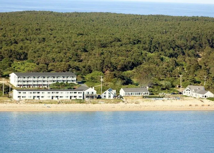 Horizons Beach Resort North Truro