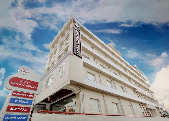 Hotel Grand Gayathri Khammam