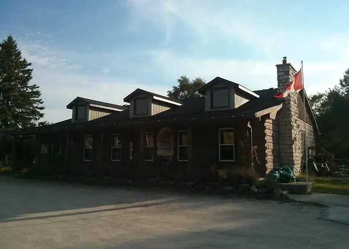 The Spirit Rock Outpost & Lodge Wiarton