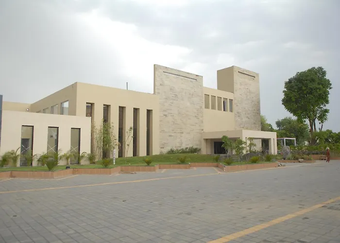 Hotel The Arindum Katni