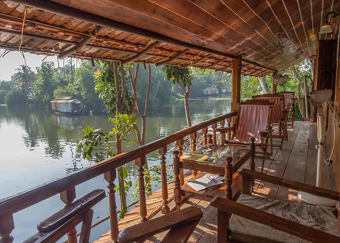 Malayalam Lake Resort Alappuzha