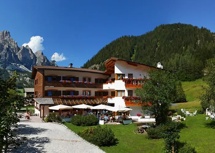 Garni Raetia Hotel Corvara