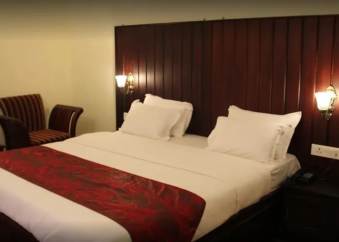 Golden Springs Motel Ooty