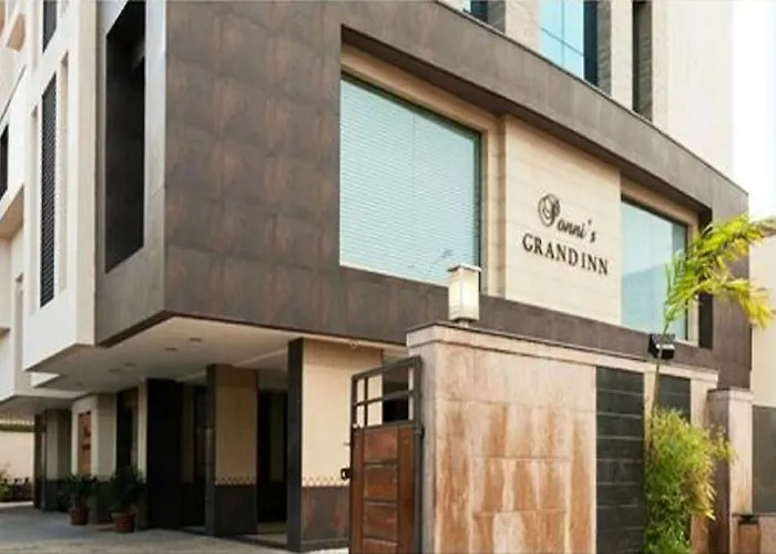 Ponnis Grand Inn Chennai