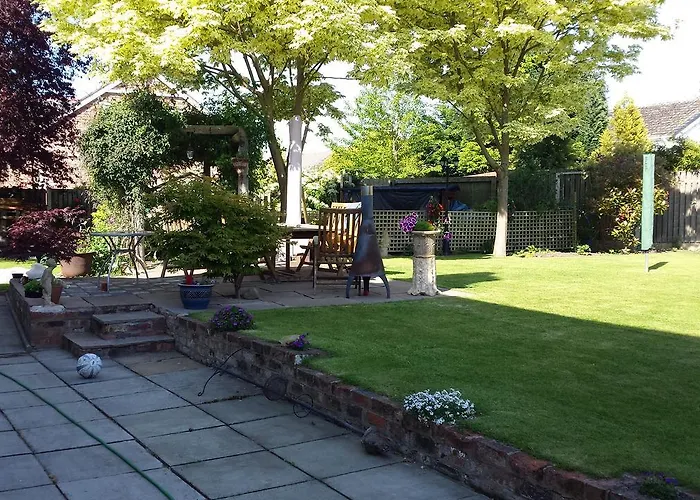 Church End Farm Bed And Breakfast Hale 