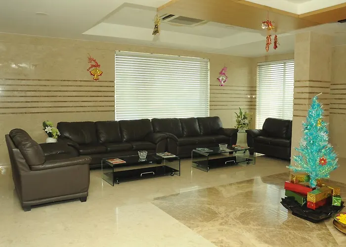Ponnis Grand Inn Chennai