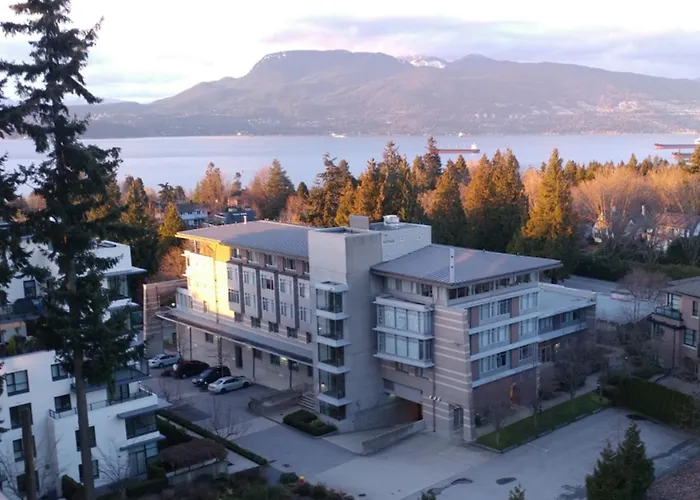 Carey Centre On Ubc Campus Hotel Vancouver