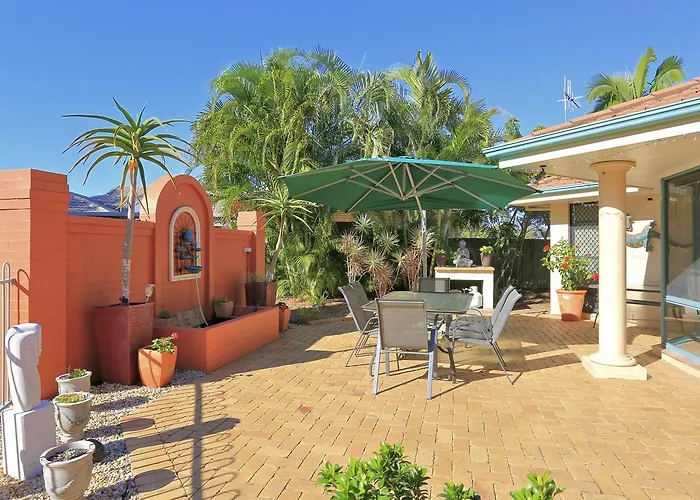 Golden Cane Bed & Breakfast Bargara
