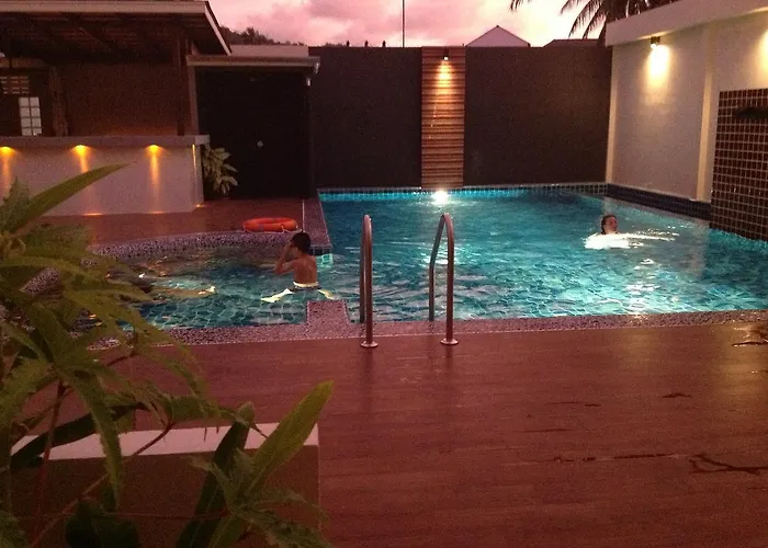 Baan Petcharat Hotel Patong