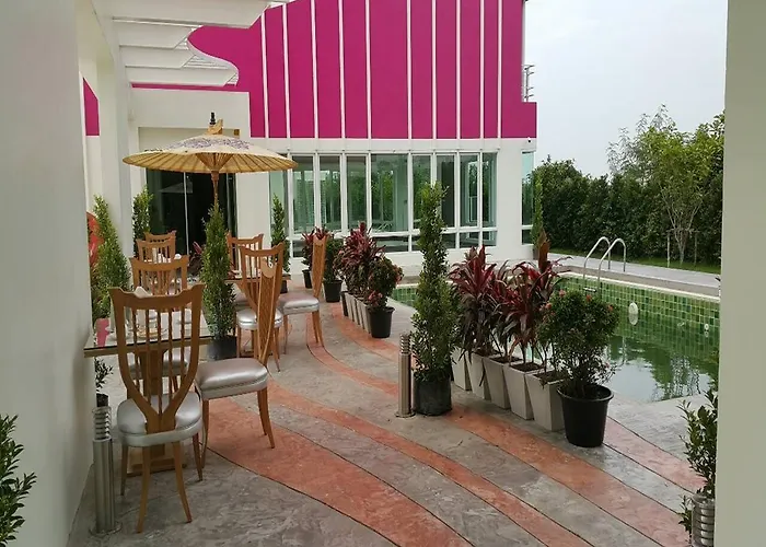 วาสนา ดีไซน์ โฮเทล Hotel พระนครศรีอยุธยา
