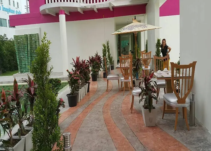 วาสนา ดีไซน์ โฮเทล Hotel พระนครศรีอยุธยา