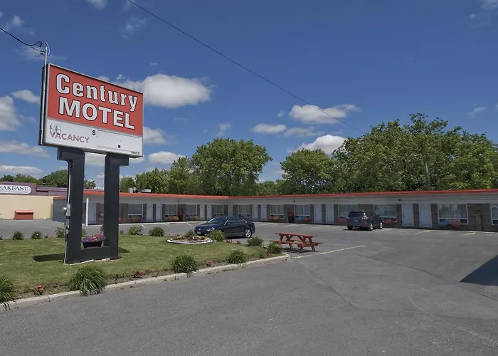 Century Motel Cornwall