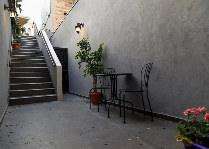 Johnny Hotel Jerusalem