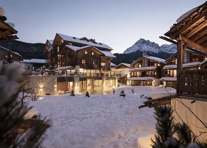 Post Alpina - Family Chalets Dolomites Innichen