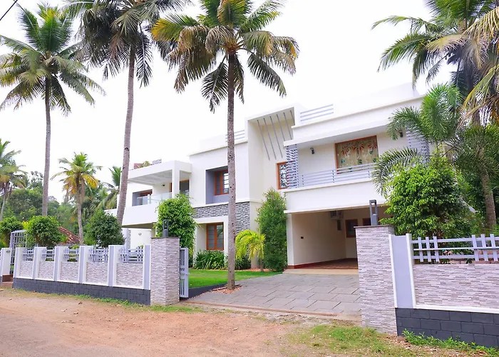Shamrock Home Stay Tiruvalla