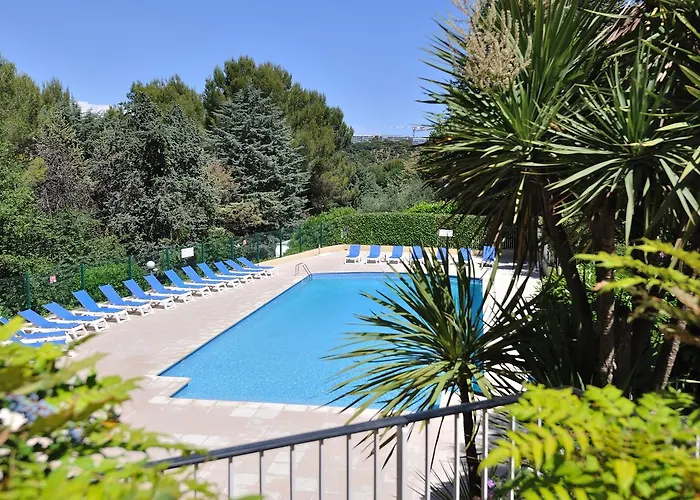 Inter-Hotel Les Agapanthes De L'Esterel Cannes
