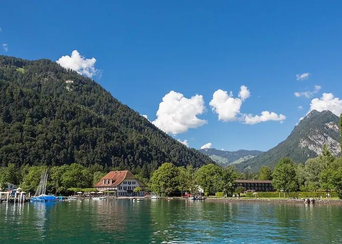 Neuhaus Golf- & Strandhotel Unterseen
