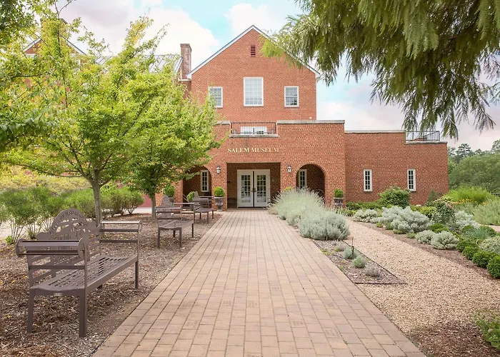 Knights Inn Roanoke