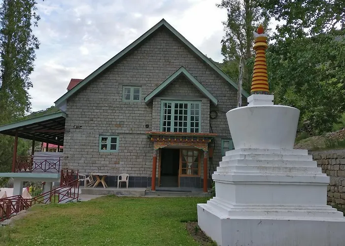 Gemoor Khar- Manor House Bed & Breakfast Jispa