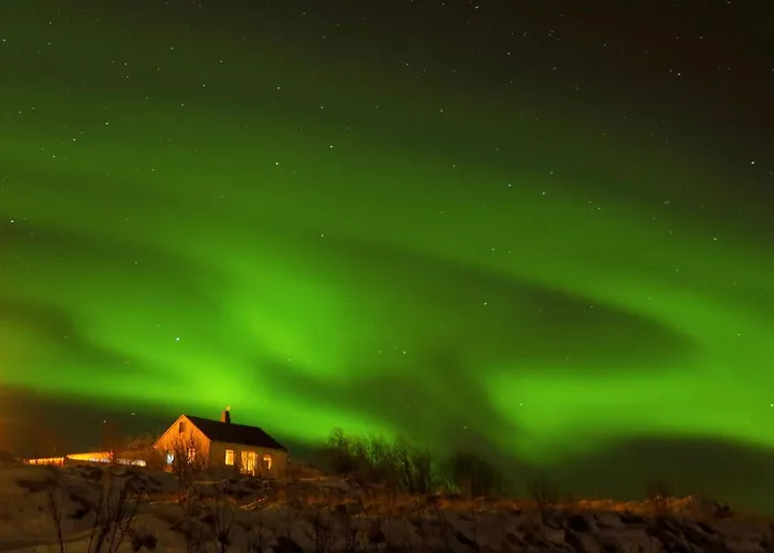 Laekjarkot Rooms And Cottages With Kitchen Borgarnes