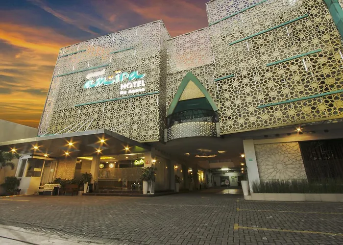 Grand Amira Hotel Surakarta 