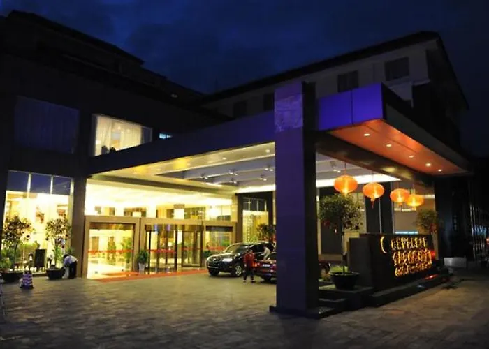Golden Dragonball Hotel Guilin