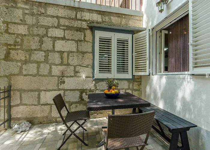 Wild Rose Hotel Split
