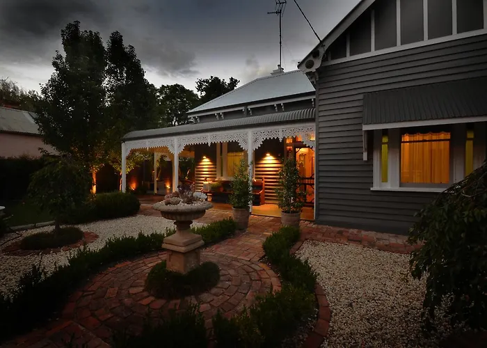 Clement House Bed & Breakfast Benalla