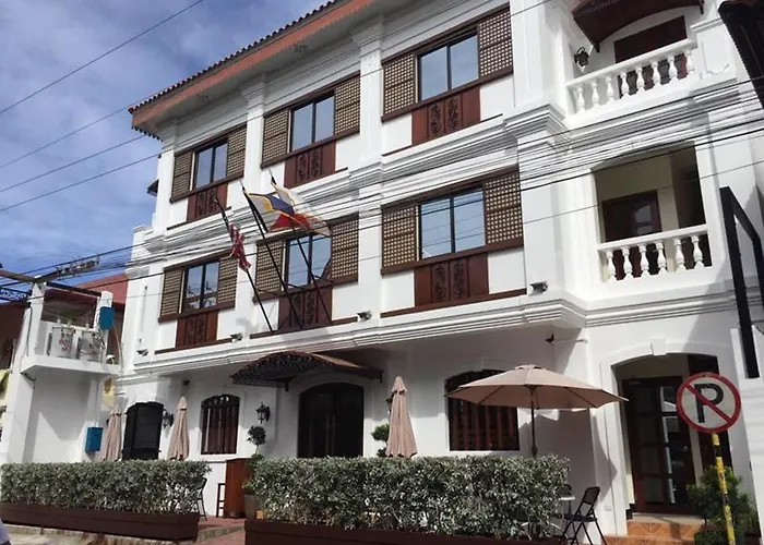 West Loch Park Hotel Vigan