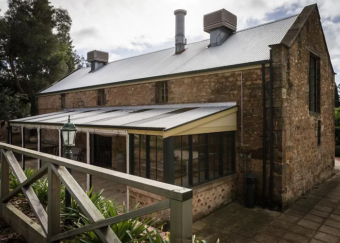 The Rising Sun Hotel Auburn