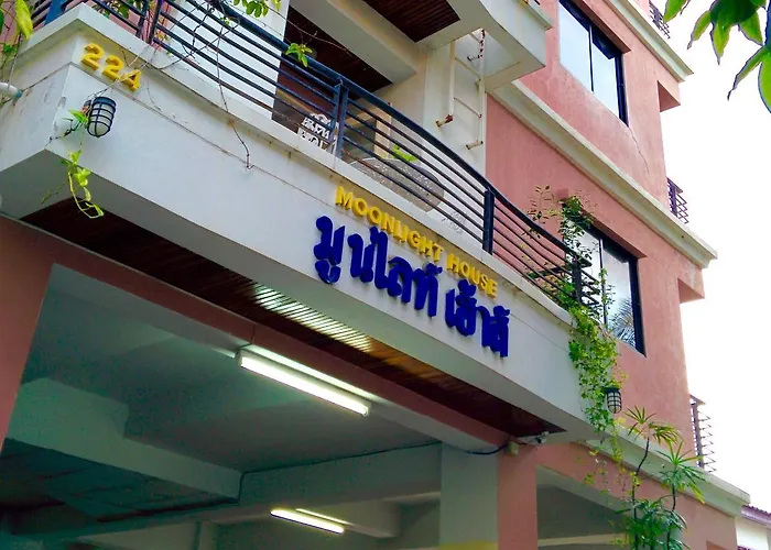 Moonlight House Hotel Nakhon Ratchasima