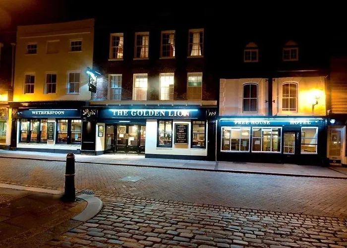 The Golden Lion Wetherspoon Rochester 