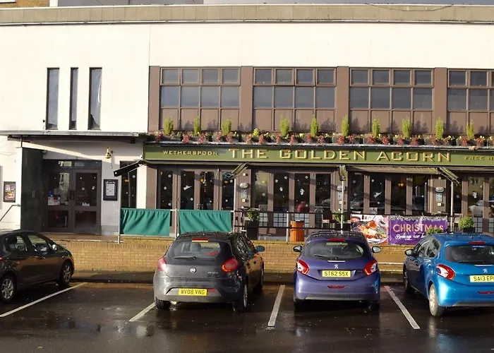 The Golden Acorn Wetherspoon Hotel Glenrothes