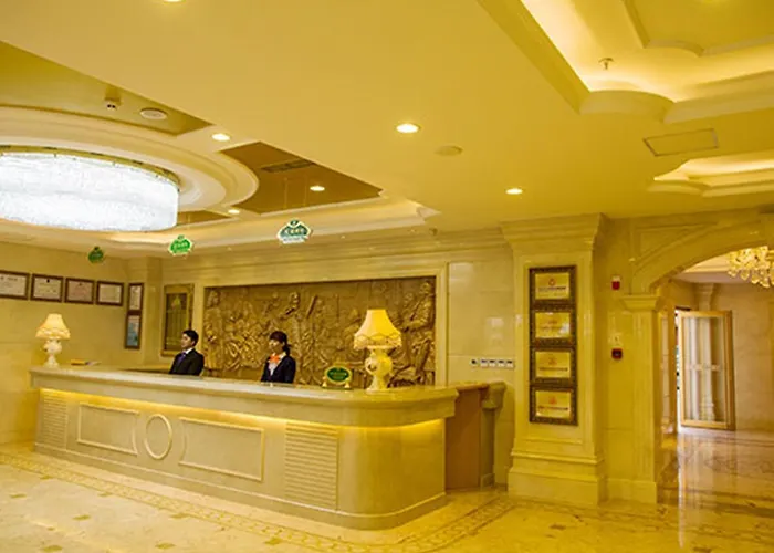 Vienna International Hotel Lhasa Potala Palace