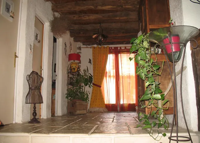 Bed and Breakfast La Croix De Camargue à Oradour-sur-Glane