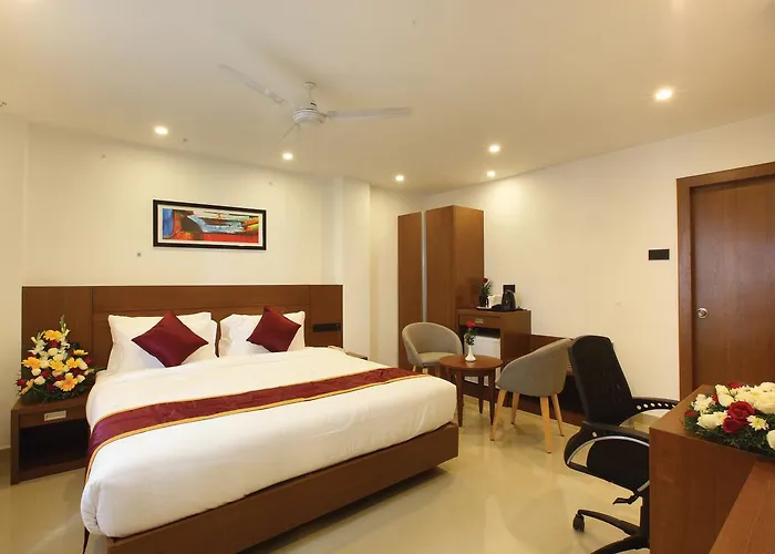 Palakunnel Residency Hotel Ettumanoor