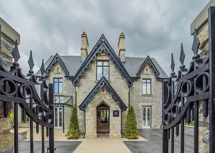 Cae Court Hotel Bridgend 