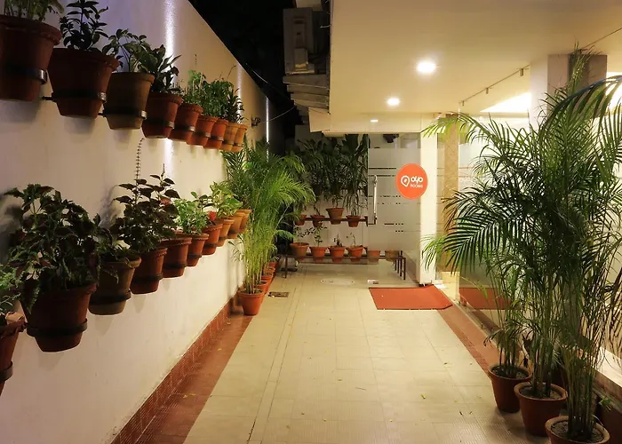 Oyo 662 Hotel Comfotel Kolkata