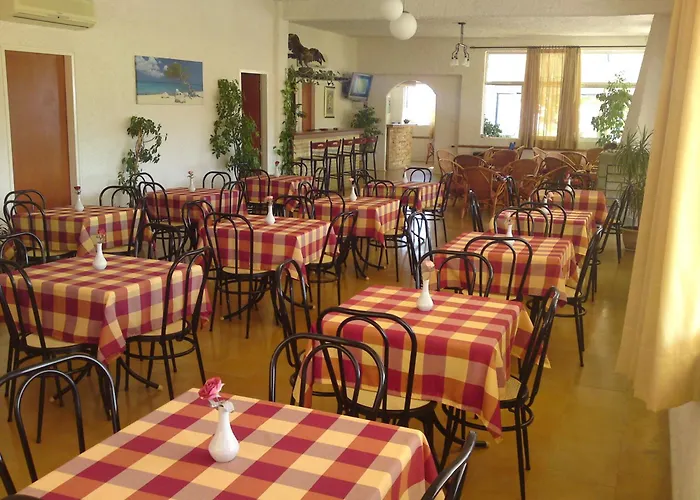 Aetos Beach Bungalows Karystos 
