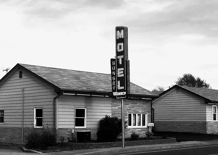 Sunset Motel Waterloo