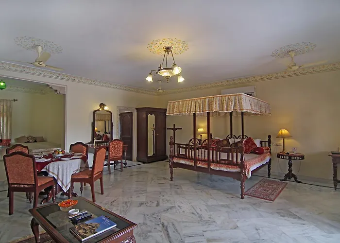 Amar Mahal Hotel Orchha