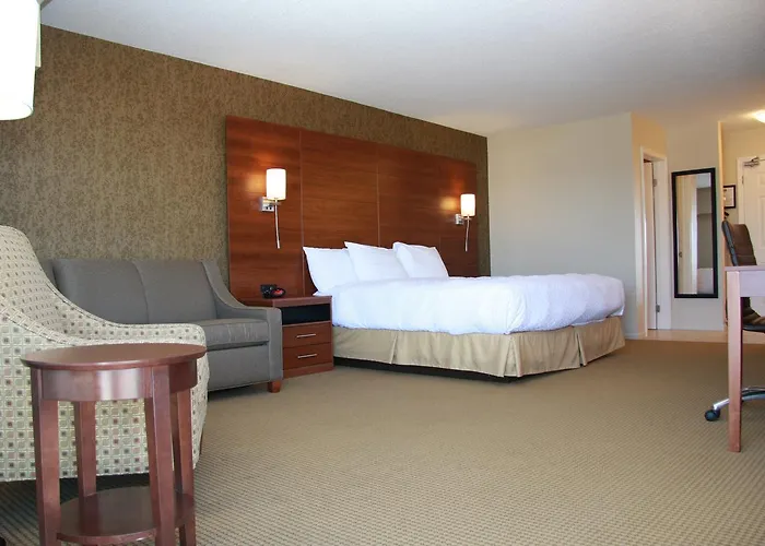 Budget Host Inn & Suites Saint Ignace
