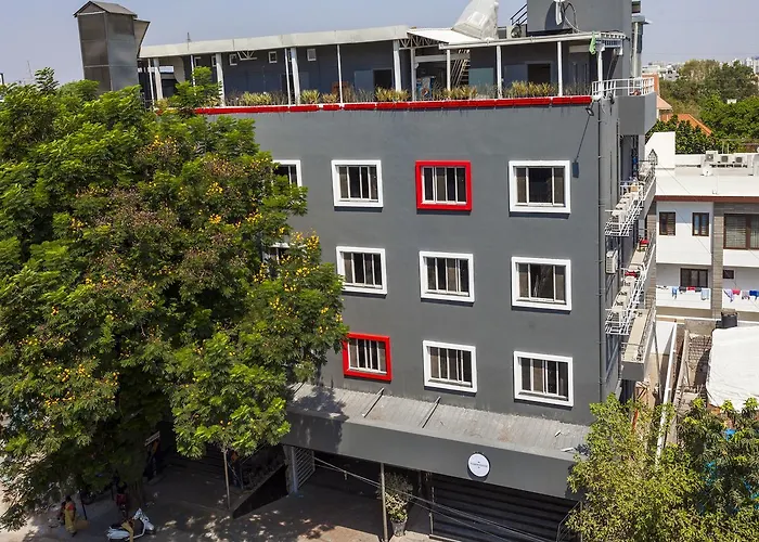 Oyo Townhouse 5 Jubilee Hills Hotel Hyderabad