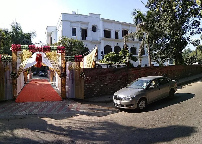 Hotel Kings Retreat Patiala