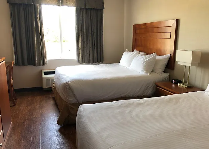 St. Albert Inn & Suites Saint Albert