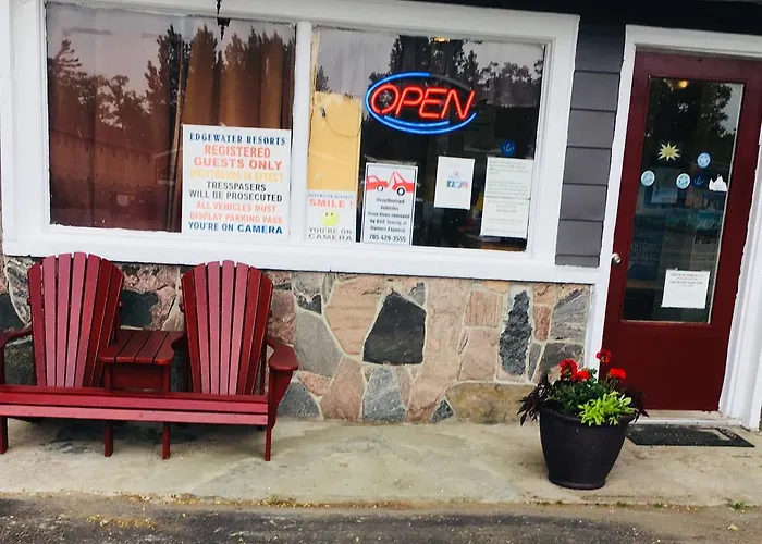Edgewater Inn Wasaga Beach