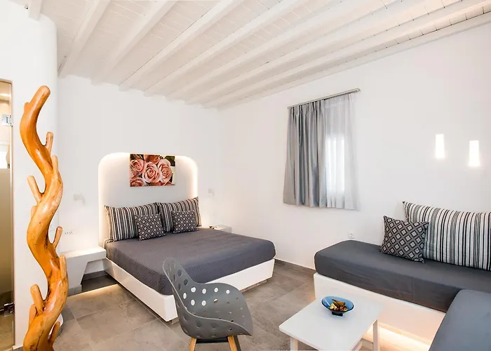 Mina Studios Platys Gialos 