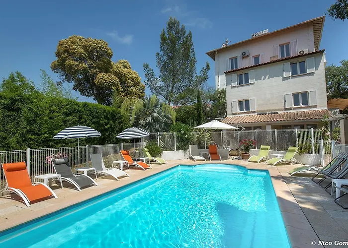Le Thimothée : Hôtel&Studios Saint-Raphaël